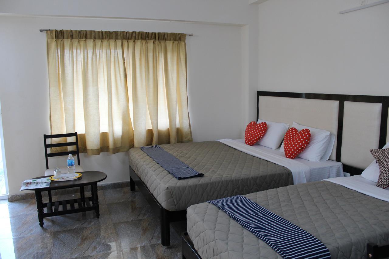 Hotel Jaidharshini Palace Кумбаконам Екстер'єр фото